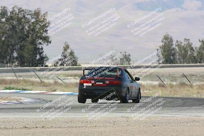 media/Jun-02-2024-CalClub SCCA (Sun) [[05fc656a50]]/Group 5/Qualifying/